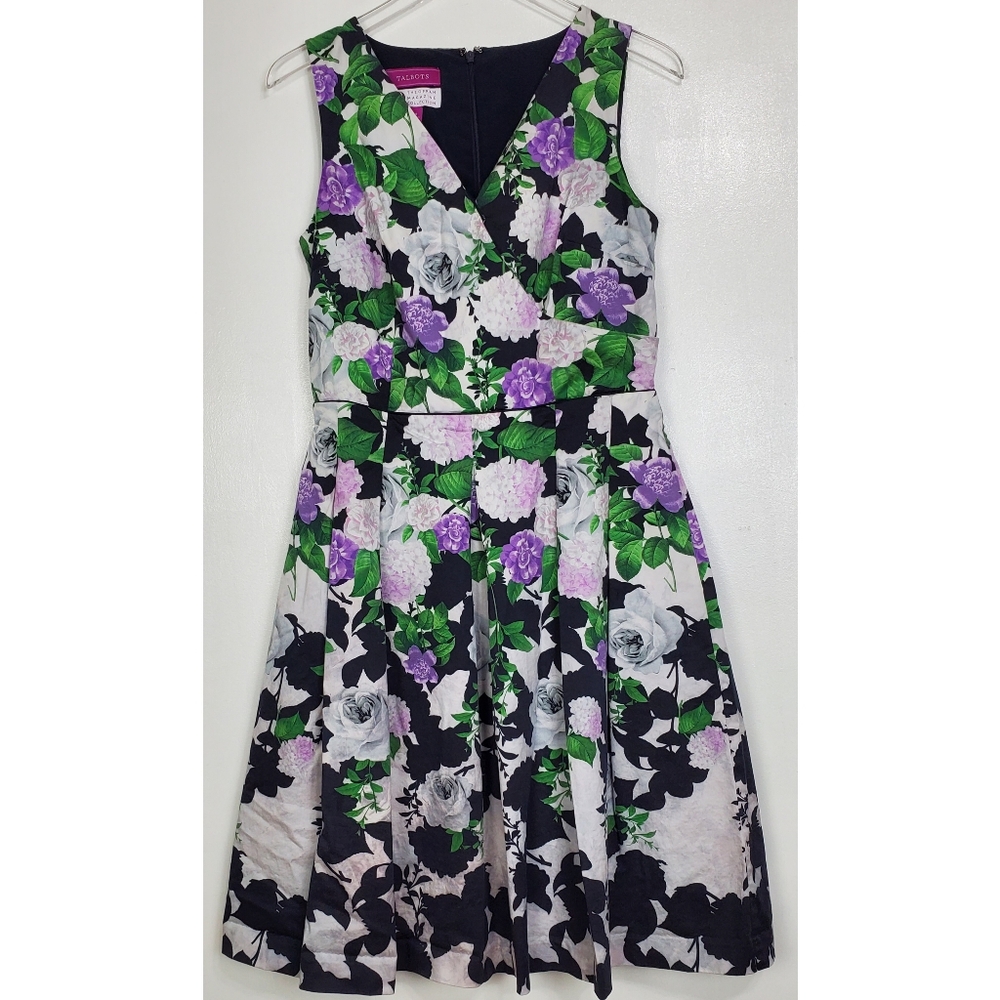 Talbots Oprah collection size 8 pleated fit flare dress multi floral v neck boho